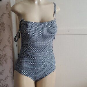 NWT DNKY Black and White swim 4-Way Stretch Fabric Size S